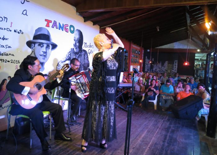 casa-gardeliana-interno-tango